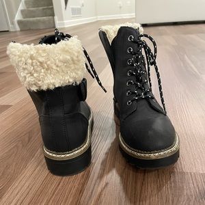 Target Black Sherpa combat boots